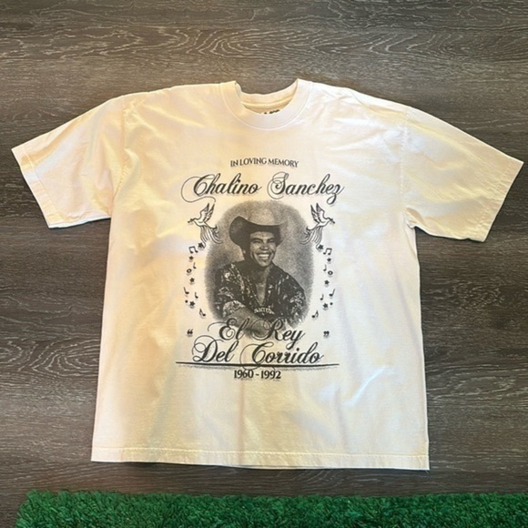 El Rey Del Corrido memorial tee - Picture 1 of 4